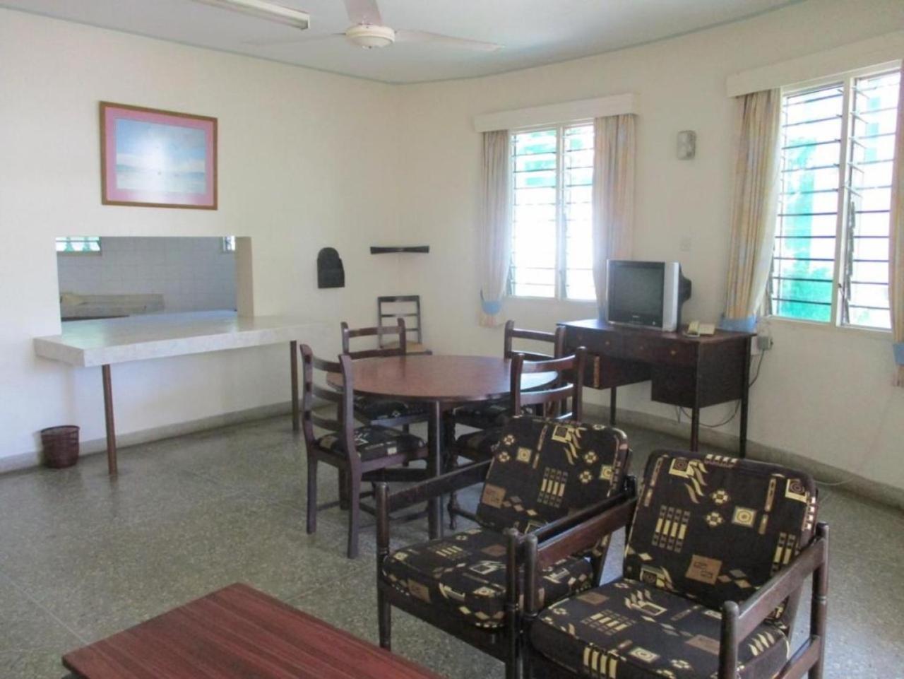Indiana Beach Apartments Bamburi Exterior photo