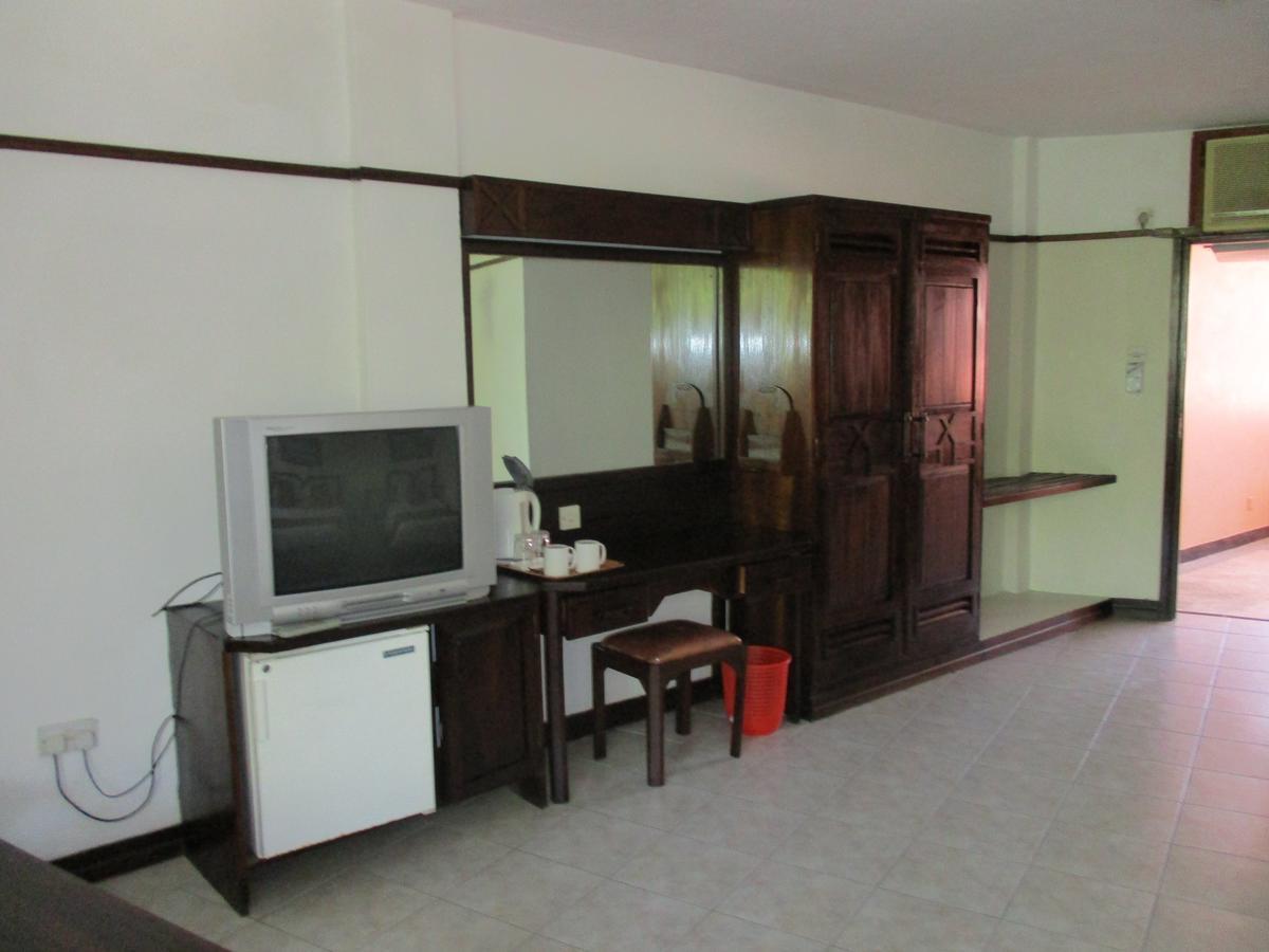 Indiana Beach Apartments Bamburi Exterior photo