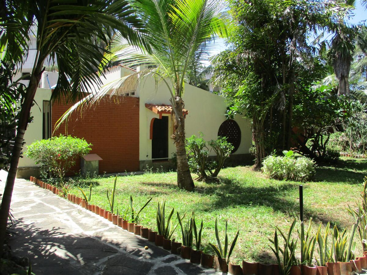 Indiana Beach Apartments Bamburi Exterior photo